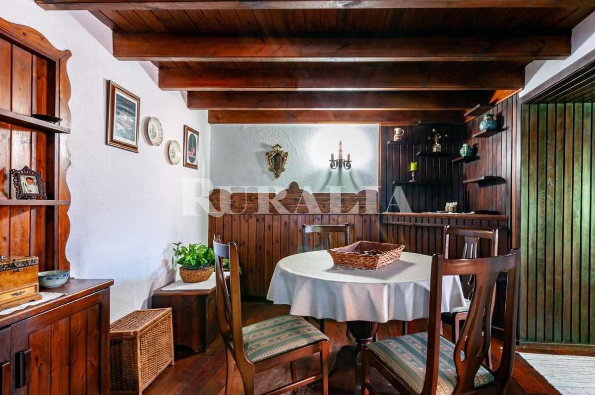 Casa Carmen 5 Situada En Una Zona Muy Tranquila A Collera Esterno foto